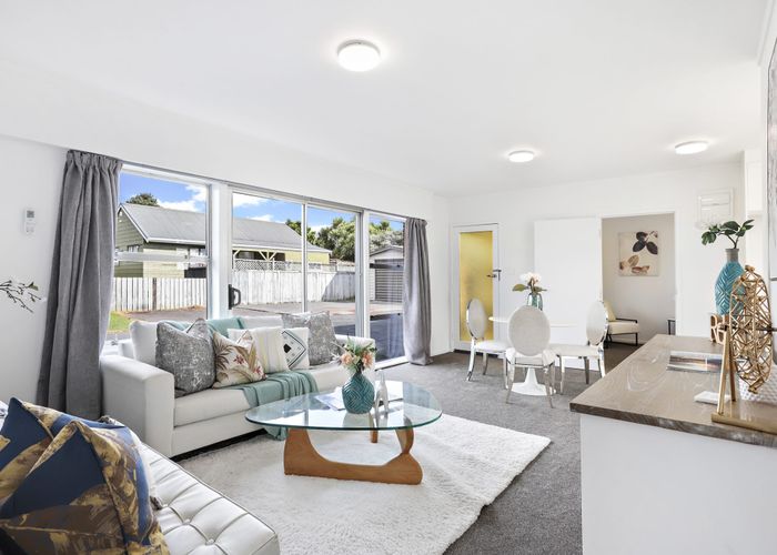  at 1/28 Holly Street, Avondale, Auckland