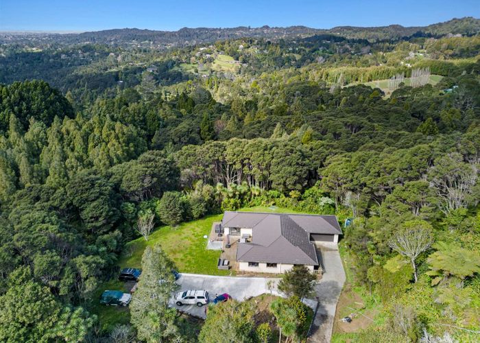  at 296 Forest Hill Road, Waiatarua, Auckland