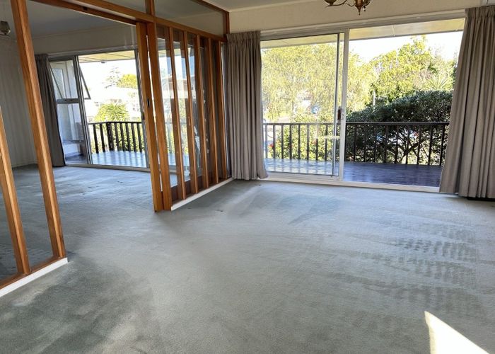  at 17 Currie Avenue, Hillsborough, Auckland City, Auckland