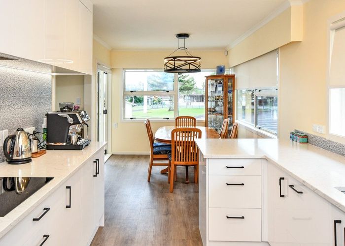  at 201 Weymouth Road, Manurewa, Auckland