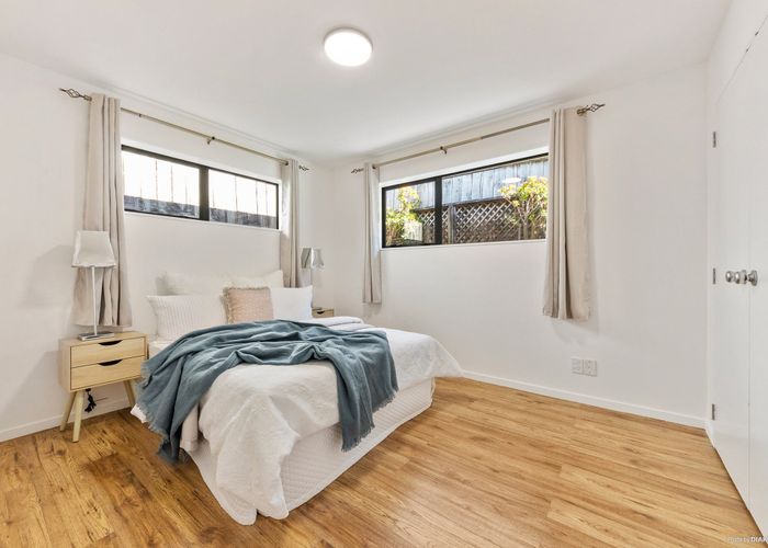  at 4/7 Mona Avenue, Mangere Bridge, Auckland