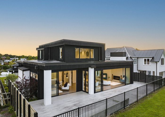  at 14 Third Fairway Place, Albany, North Shore City, Auckland