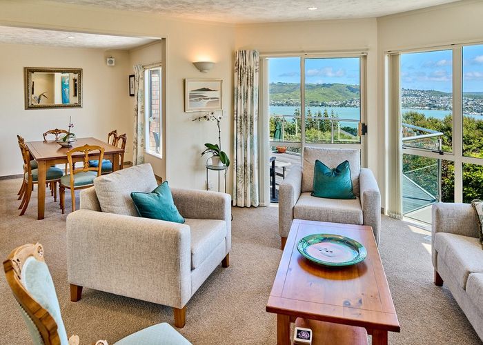  at 4 Tombane Terrace, Papakowhai, Porirua