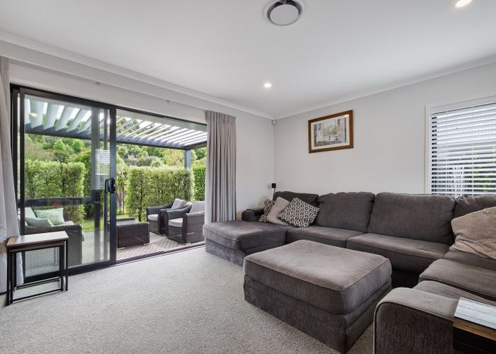  at 84 Pakanga Grove, Pyes Pa, Tauranga