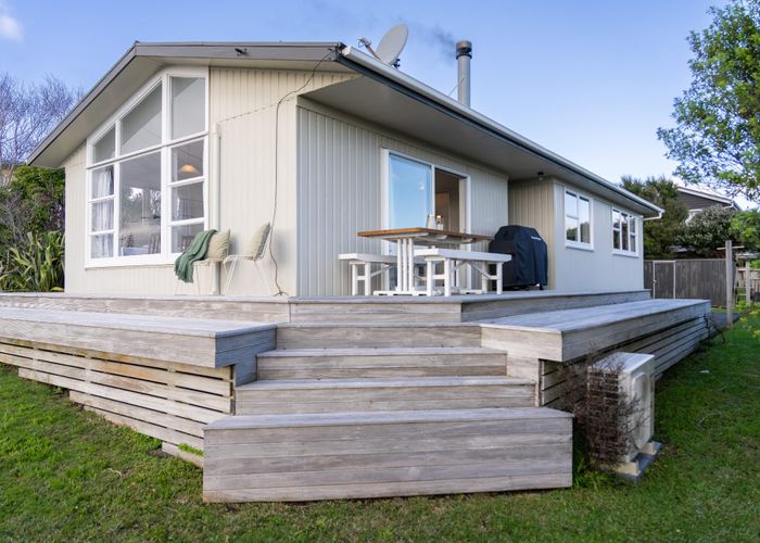  at 6 Manukau Road, Raglan, Waikato, Waikato