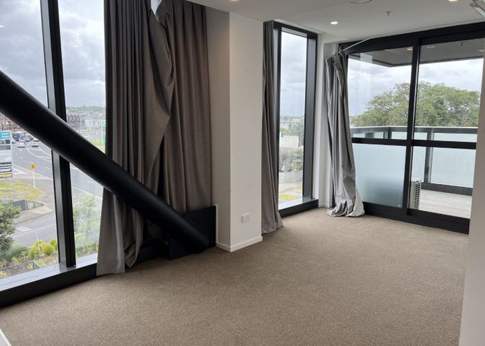  at 305A/770  Great South Rd, Wiri, Manukau City, Auckland