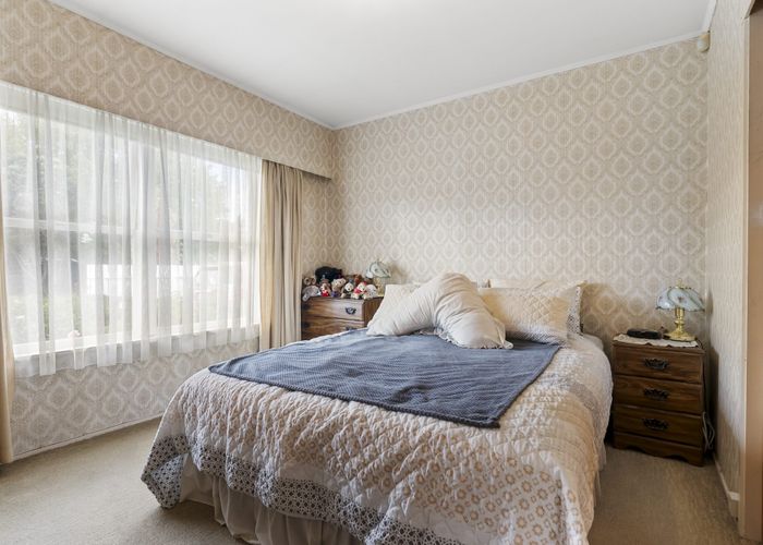  at 2/44 Diana Drive, Glenfield, North Shore City, Auckland