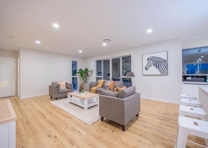  at 245D Hill Road, The Gardens, Auckland