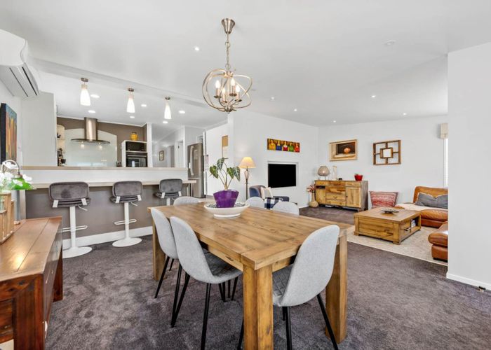  at 10 Fourth View Avenue, Beachlands, Manukau City, Auckland