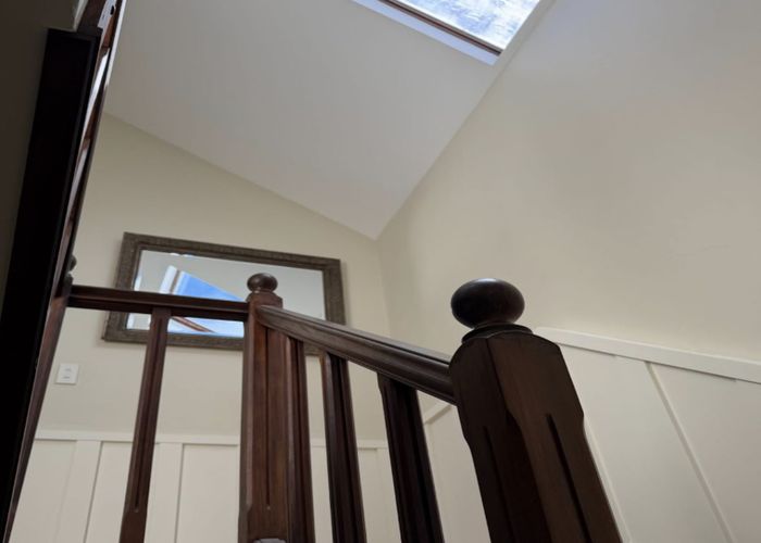  at 16 Friend Street, Karori, Wellington, Wellington