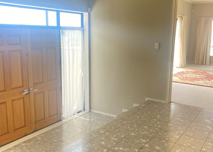  at 72 Crestview Place, Browns Bay, North Shore City, Auckland