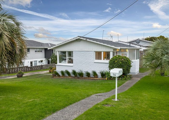  at 1/14 Westwell Road, Belmont, North Shore City, Auckland