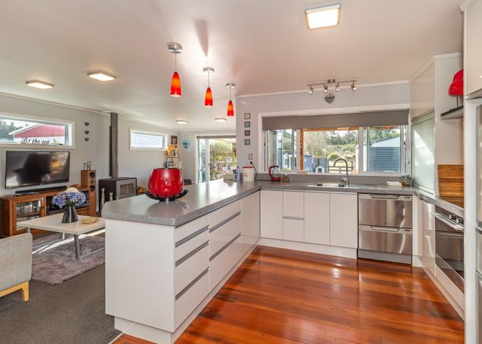 at 50 Koputara Road, Himatangi Beach