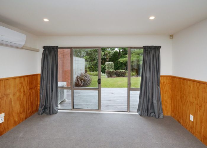  at 17A Athol Terrace, Upper Riccarton, Christchurch City, Canterbury