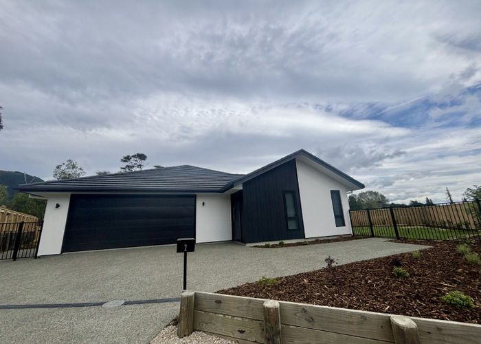  at 2 Border Lane, Stoke, Nelson, Nelson / Tasman