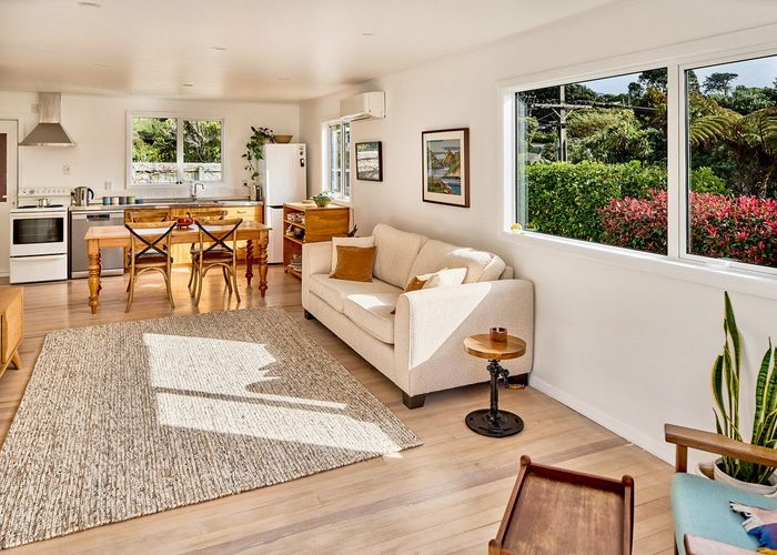  at 122 Muri Road, Pukerua Bay, Porirua