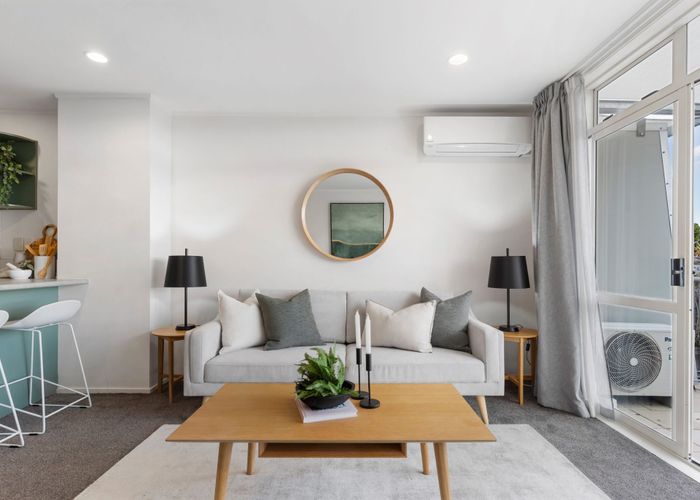  at 8A/20 Ian Marwick Place, Birkenhead, Auckland