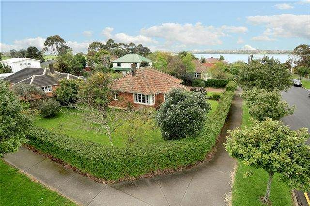 at 2 Riki Road, Point England, Auckland City, Auckland