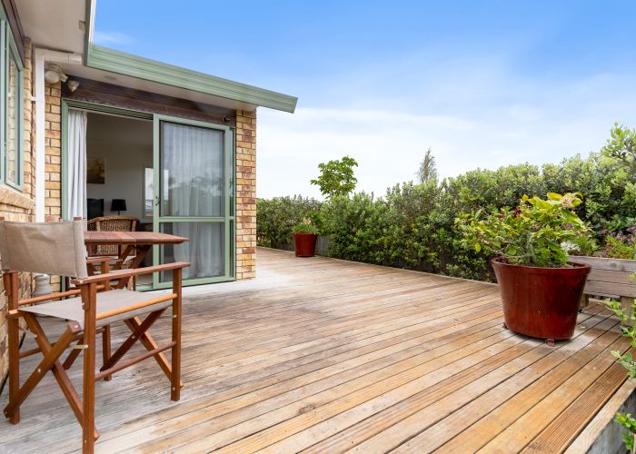  at 14 Imelda Road, Te Atatu Peninsula, Auckland
