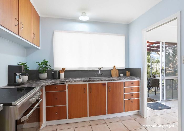  at 2/50 Te Kanawa Crescent, Henderson, Waitakere City, Auckland