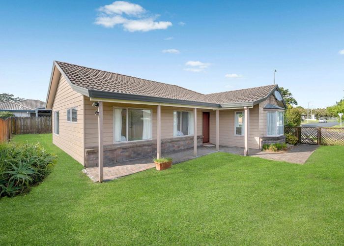  at 1/61 Burswood Drive, Burswood, Manukau City, Auckland