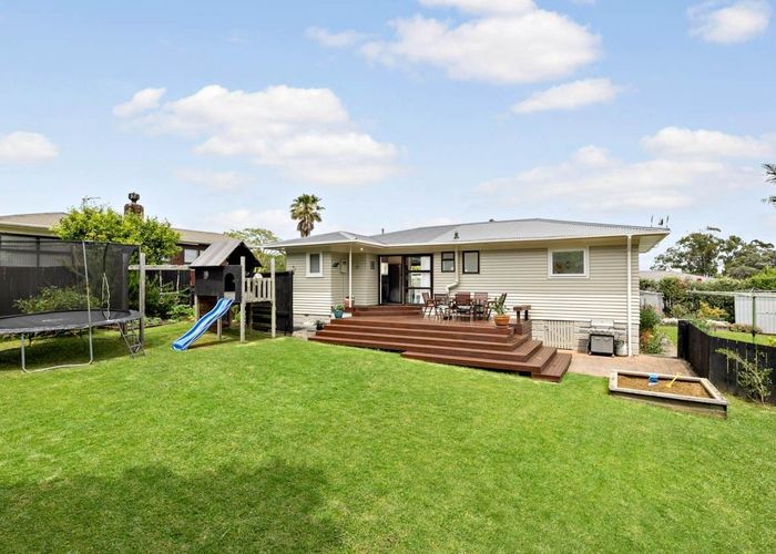  at 27 Tampin Road, Hillpark, Auckland