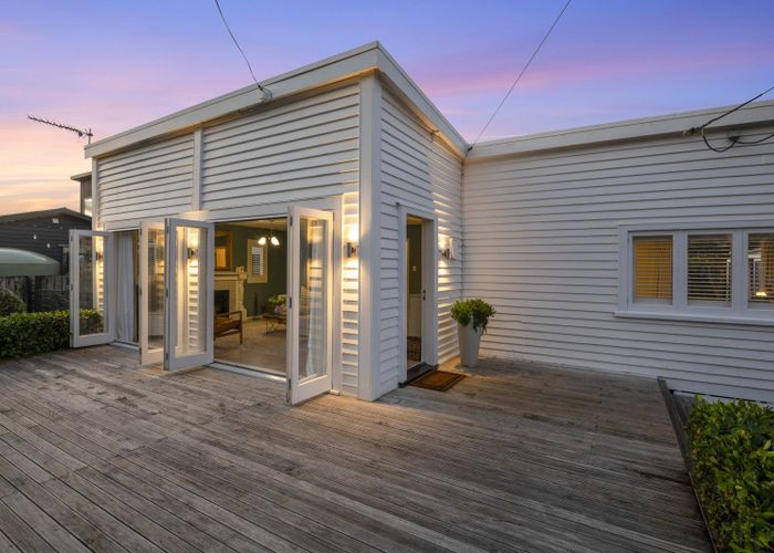  at 24 Nikau Road, Oneroa, Waiheke Island, Auckland