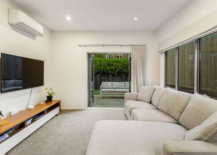  at 21B Vincent Street, Howick, Auckland