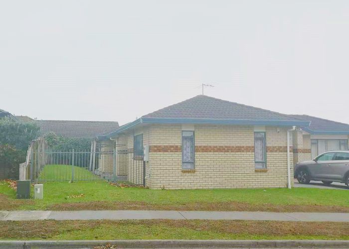  at 11 Carlingford Drive, East Tamaki Heights, Manukau City, Auckland