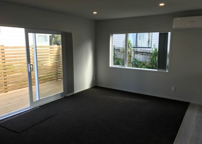  at 4A Kemp Road, Massey, Waitakere City, Auckland