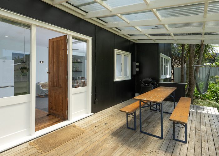  at 5 Manuka Road, Oneroa, Waiheke Island, Auckland