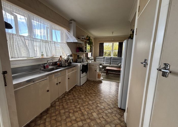  at 6 Meadowvale Drive, Levin, Levin