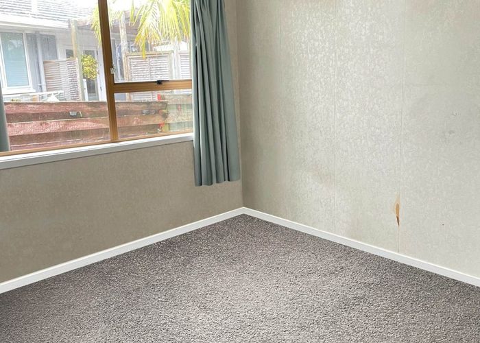  at 1/30 Blacklock Avenue, Henderson, Waitakere City, Auckland