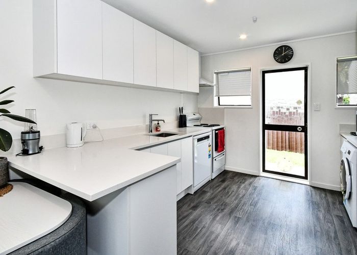  at 3/6 Maru Road, Takanini, Papakura, Auckland