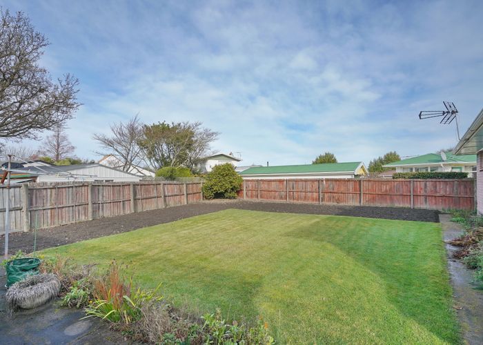  at 3 Ron Place, Bishopdale, Christchurch