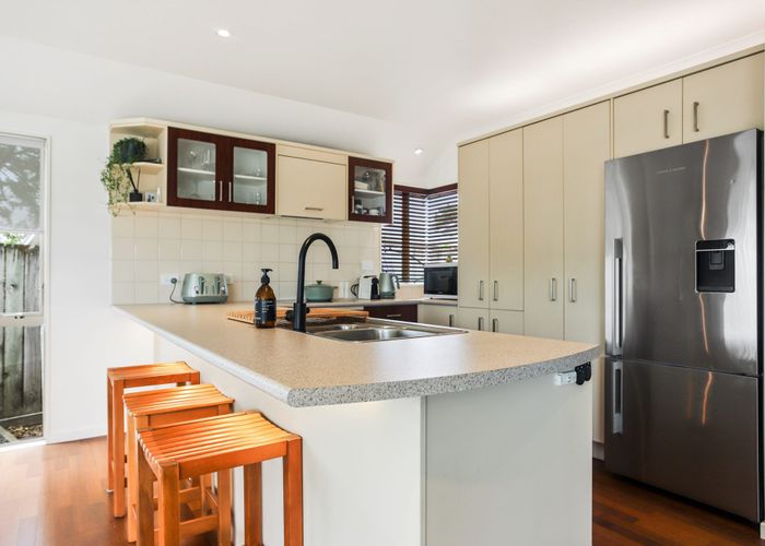  at 11A Drake St, Howick, Manukau