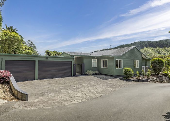  at 11 Wilmshurst Place, Tawa, Wellington