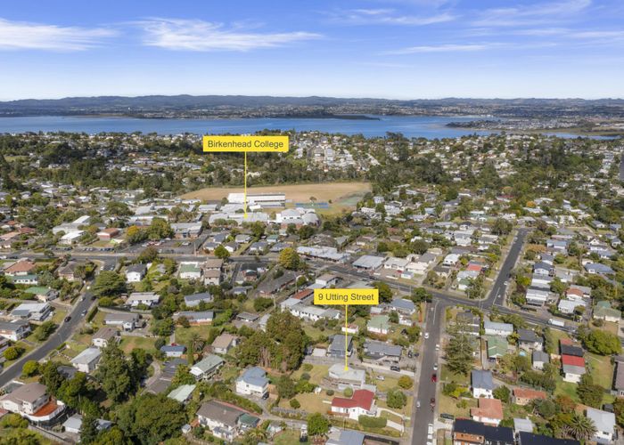  at 9 Utting Street, Birkdale, Auckland