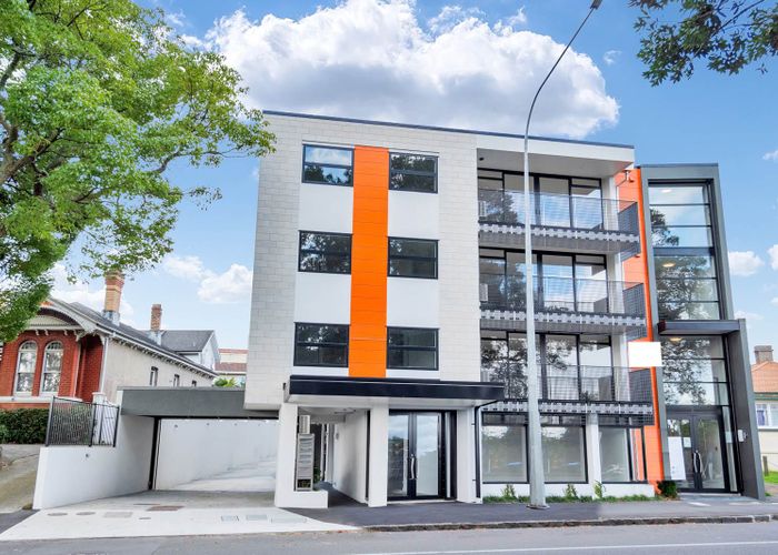  at 2/492 Manukau Road, Epsom, Auckland