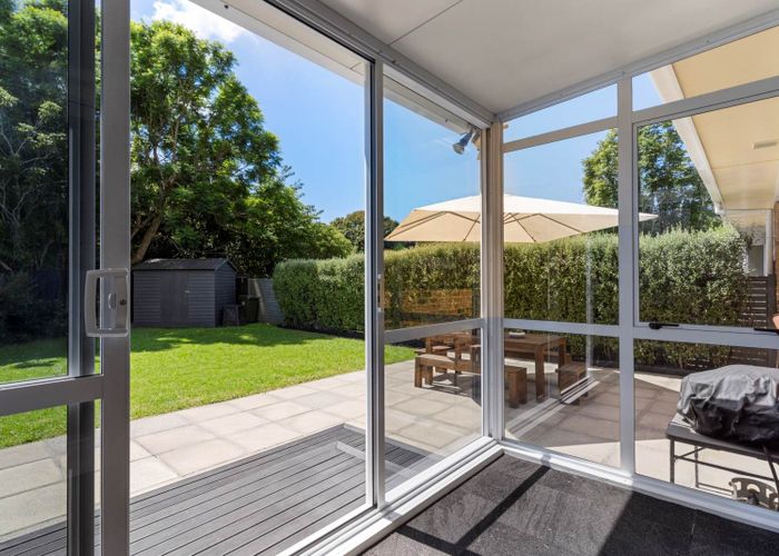  at 2/50A Ireland Road, Mount Wellington, Auckland City, Auckland