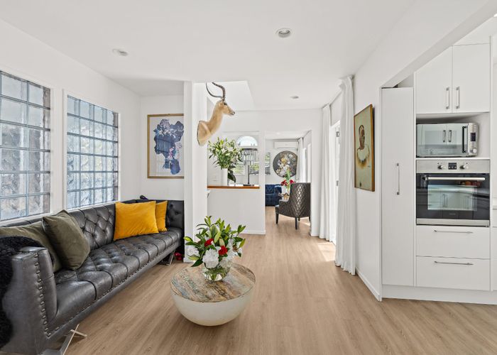  at 1/35 Newhaven Terrace, Mairangi Bay, North Shore City, Auckland