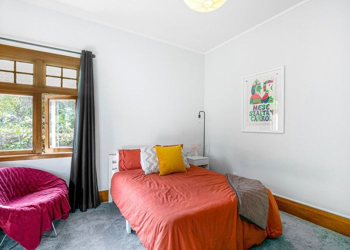  at 6 Governor Road, Northland, Wellington, Wellington