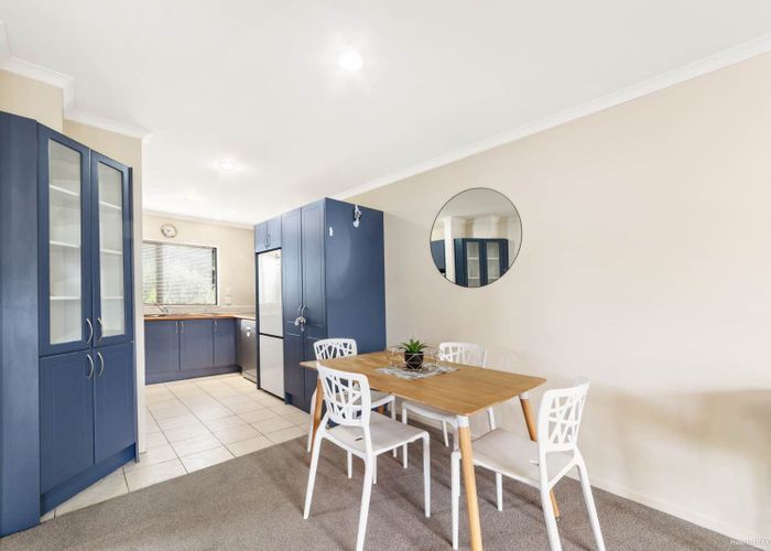  at 9/102 Greenhithe Road, Greenhithe, Auckland