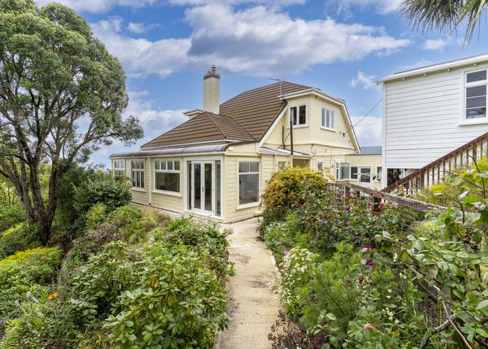  at 10 Hart Street, Belleknowes, Dunedin, Otago