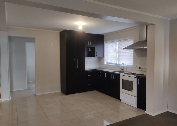  at 2 Marr Rd, Manurewa, Manukau City, Auckland