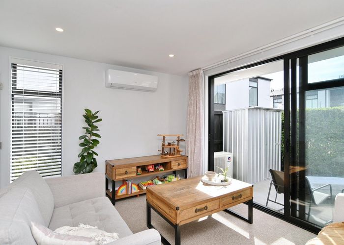  at 3/14 New Brighton Road, Shirley, Christchurch City, Canterbury