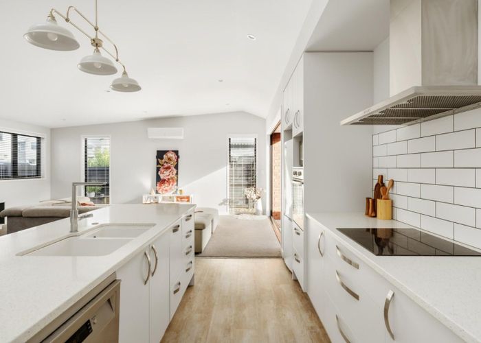  at 8 Te Paea Crescent, Papamoa, Tauranga, Bay Of Plenty