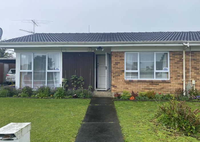  at 1/4 Norman Spencer Drive, Papatoetoe, Manukau City, Auckland