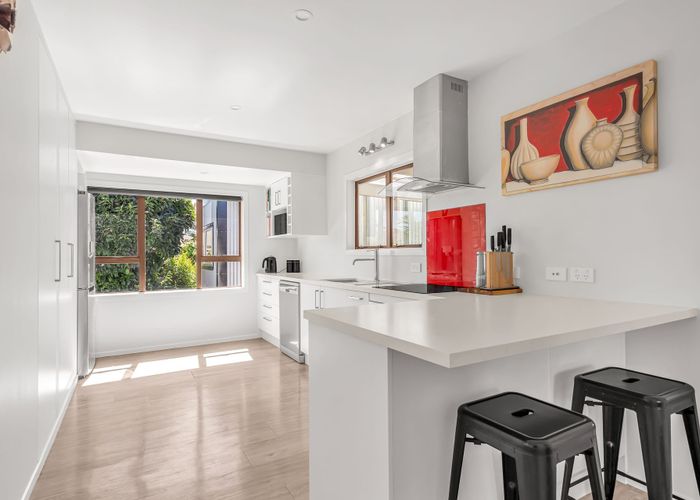  at 210 Whitby Road, Wakefield