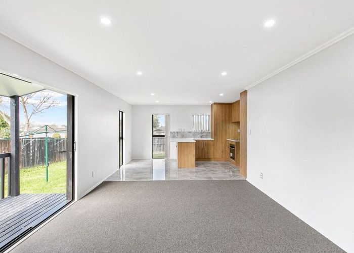 at 4 Secretariat Place, Randwick Park, Manukau City, Auckland